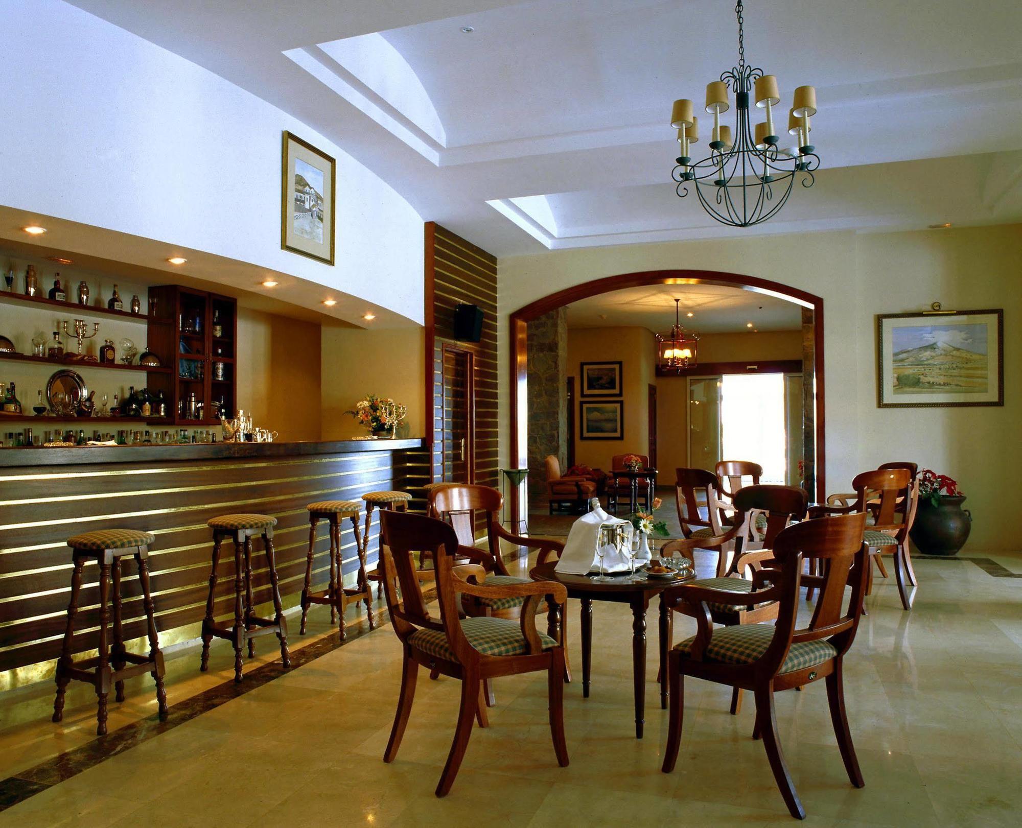 ปาราดอร์ เด ลาส กาญาดาส เดล เตเด Hotel ลาโอโรตาวา ภายนอก รูปภาพ