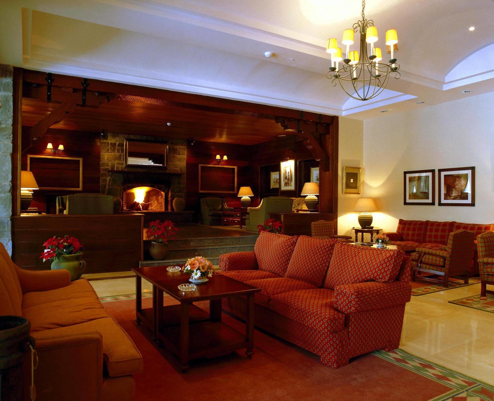 ปาราดอร์ เด ลาส กาญาดาส เดล เตเด Hotel ลาโอโรตาวา ภายนอก รูปภาพ